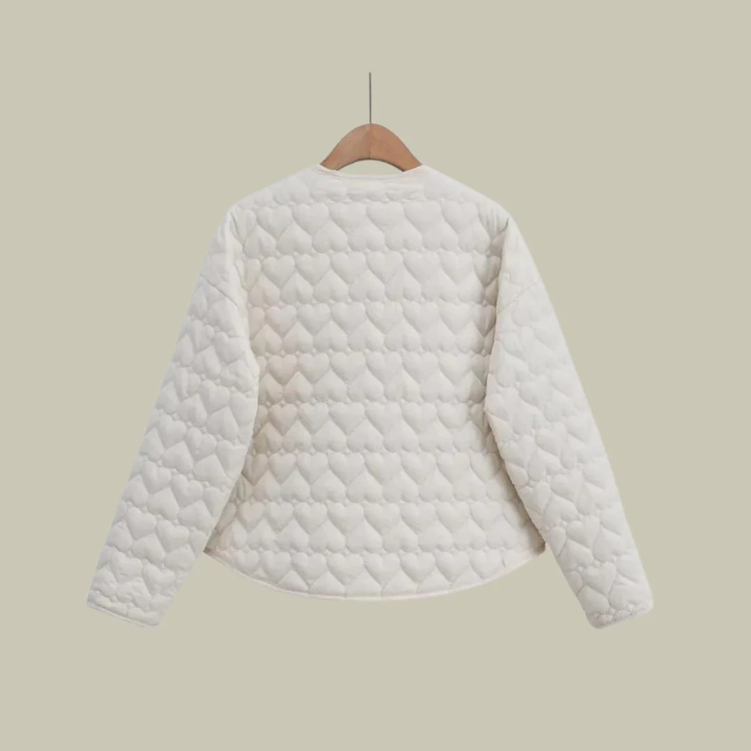 Alba – Elegante Damen Steppjacke mit herzförmiger Struktur