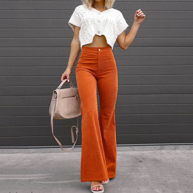 Alina | Bellbottoms Damen modisch & stilvoll geschnitten