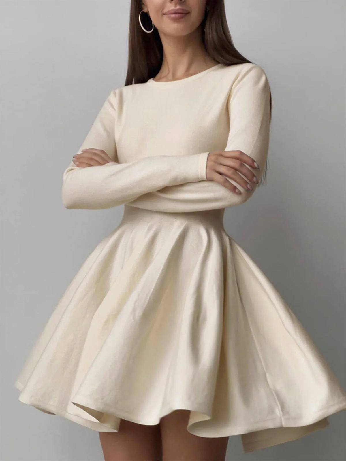 Alina | Elegantes Damen Skaterkleid in Crème mit Langarm - Image 10