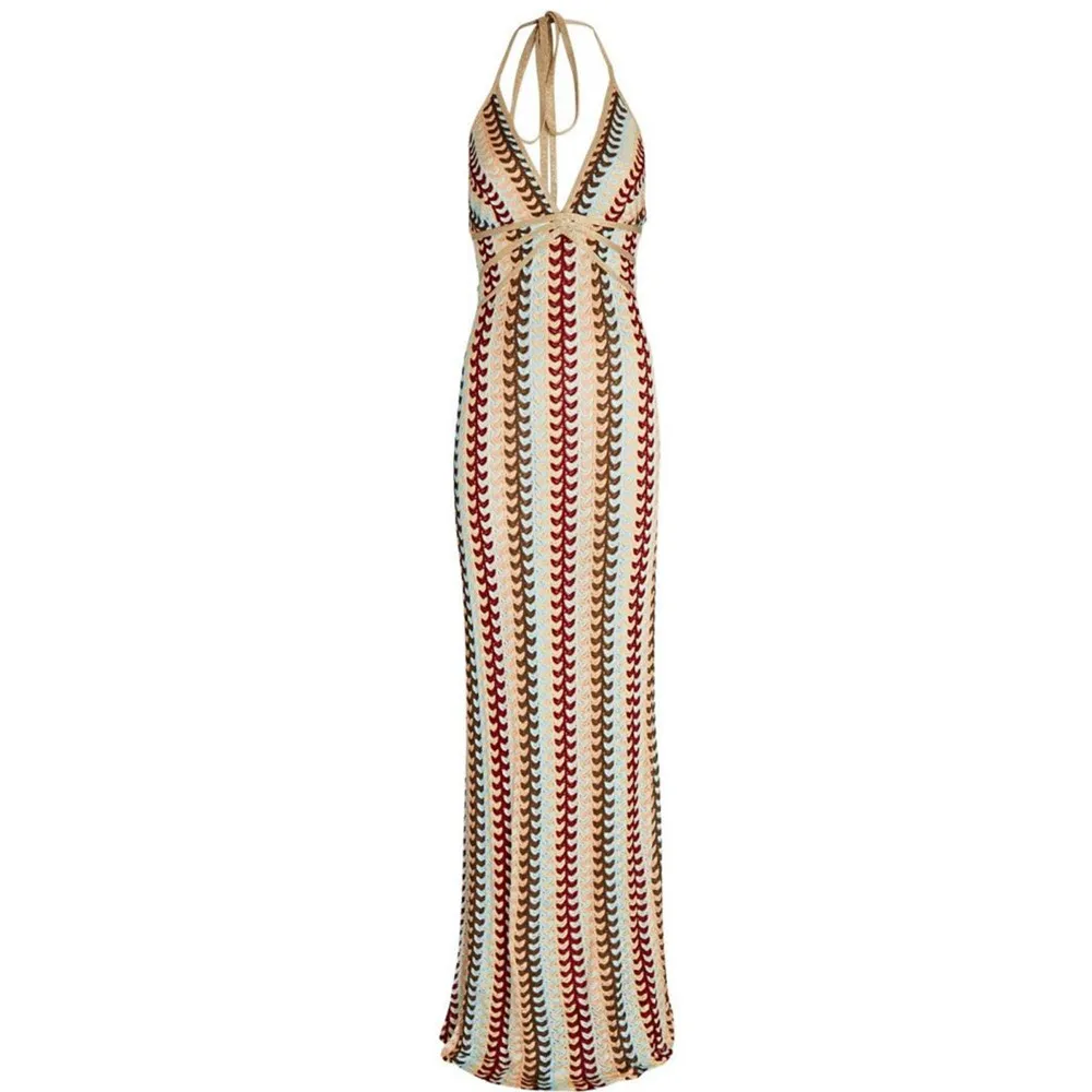 Boho Maxikleid mit Retro-Wellenmuster & Neckholder – Rückenfrei & figurbetont