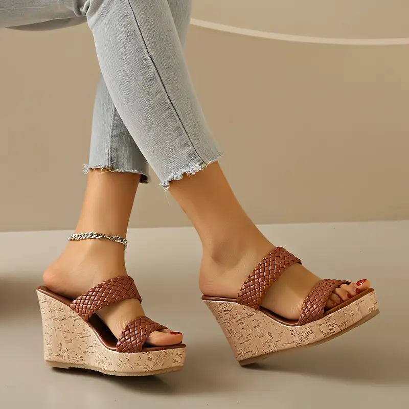 Bonnie - Keilsandalen mit geflochtenem Riemen und Kork - Image 7