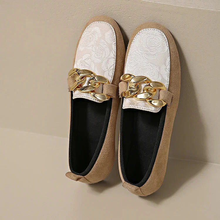 Brzyna - Elegante Loafers mit dekorativem Kettendetail