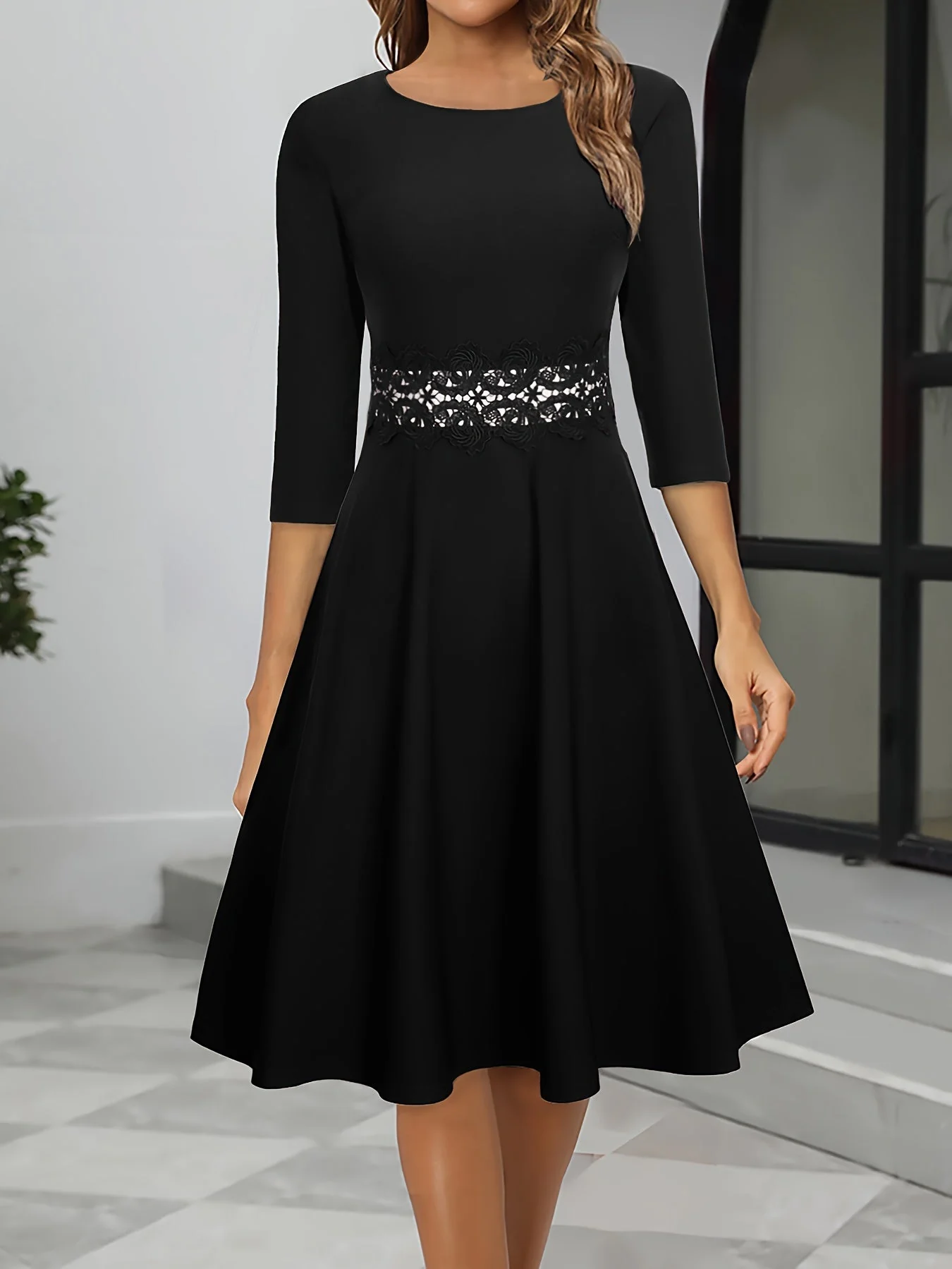 Damen-Abendkleid in Midi-Länge | klare Silhouettenführung - Image 5