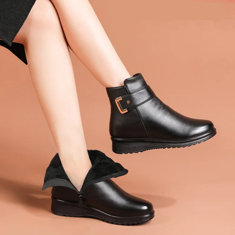 Damen Winter Stiefeletten | Warm Gefüttert mit Schnallendetail - Image 4