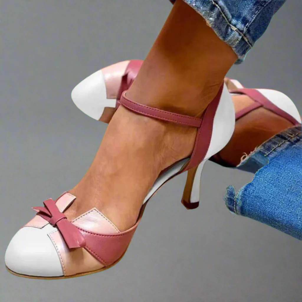 Doris | Damen Schleifen Riemen Geschlossene Pumps - Image 3