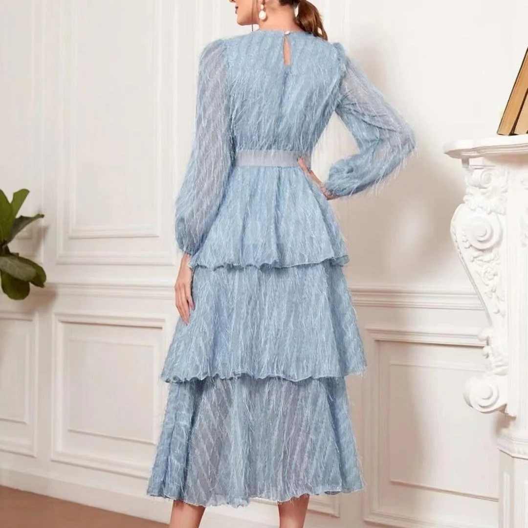 Dorothy- Damen Abendkleid mit voluminösem Tüllrock und Puffärmeln