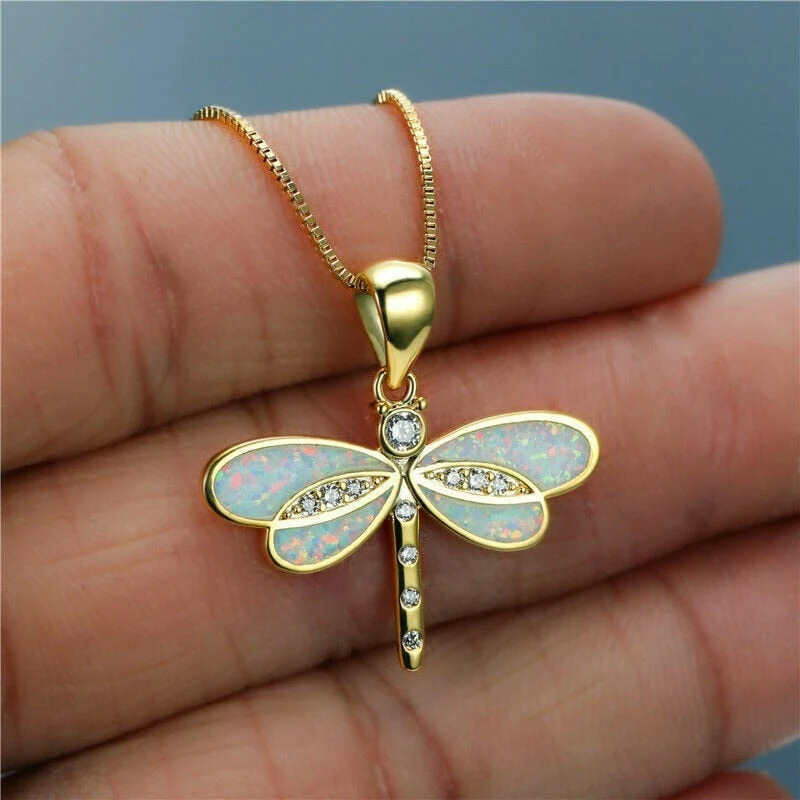 Elunaria – Libellen-Collier mit schimmerndem Akzent