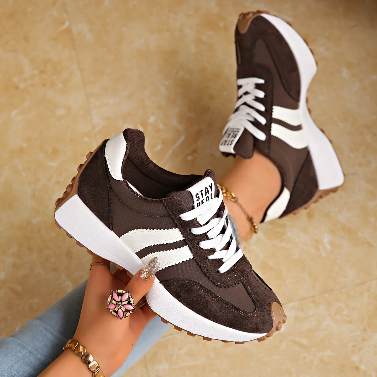 Emma | Damen Sneaker für entspannte Alltags- und City-Looks - Image 8