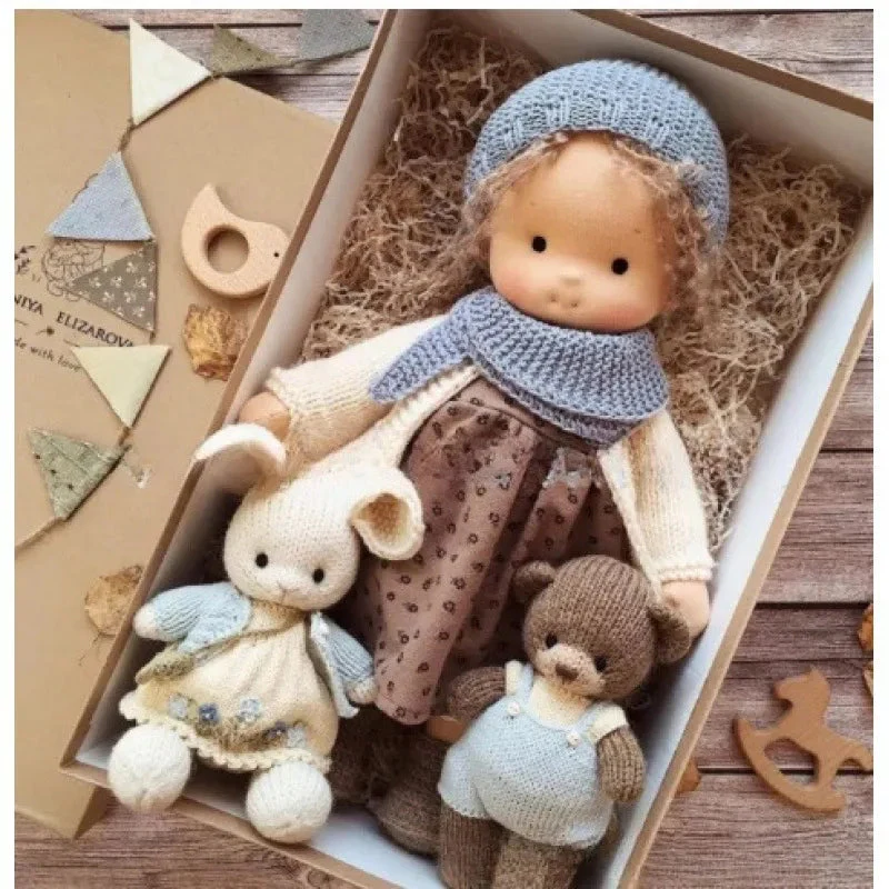 Emma | Handgefertigte Plüschpuppe aus Baumwolle – Waldorf-Kuscheltier mit Stoffbox | Niedlich & kuschelig | Für Kindergeburtstage & Spielspaß im Alltag - Image 11