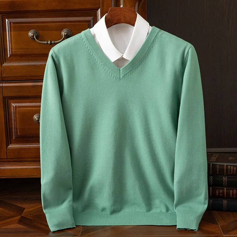 Finn | Klassischer V-Neck Kaschmir Pullover Herren - Image 9