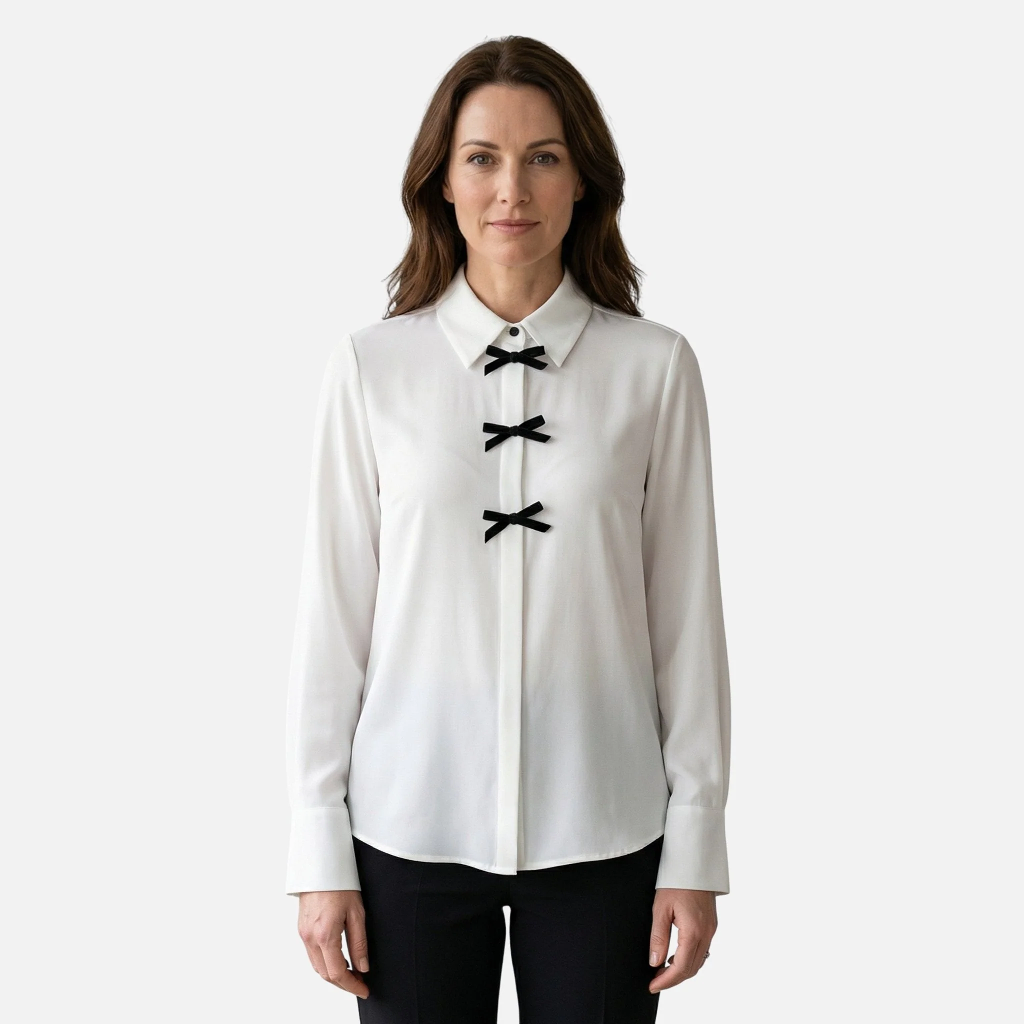 Petra | Damen Fließende Tupfenbluse Schleifenkragen – Polka Dot Bluse Schleife