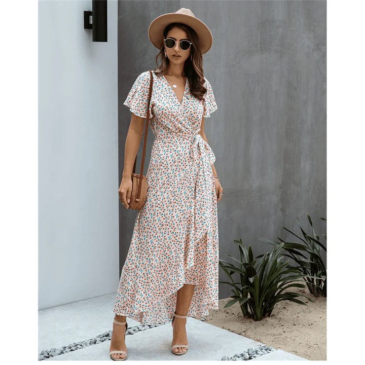 Geblümtes Wickelkleid mit V-Ausschnitt & Rüschen – Sommerlich & Elegant