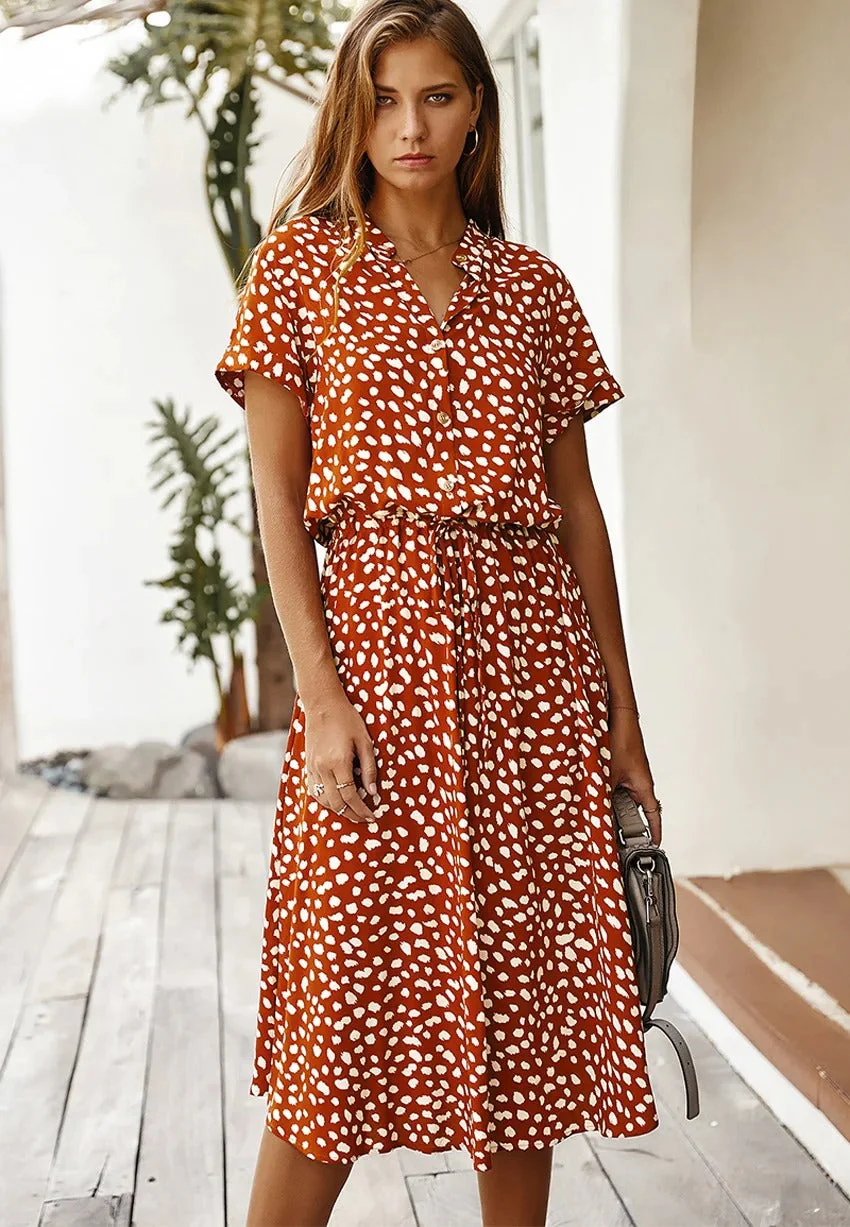 Georgia | Sanft gepunktetes Midi-Kleid mit Knopfdetails - Image 4