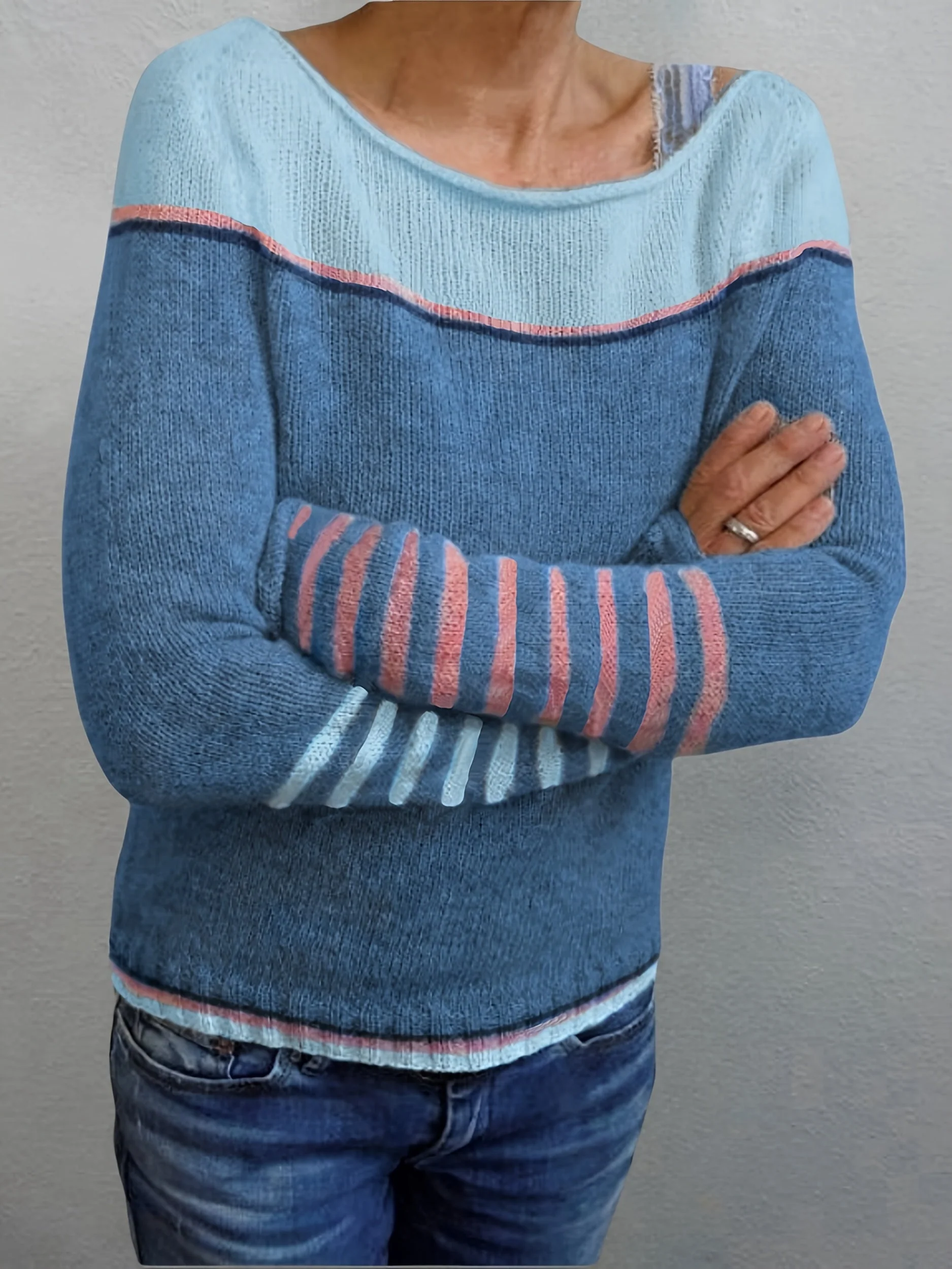 Greta | Eleganter Damen Pullover breit und gestreift - Image 3
