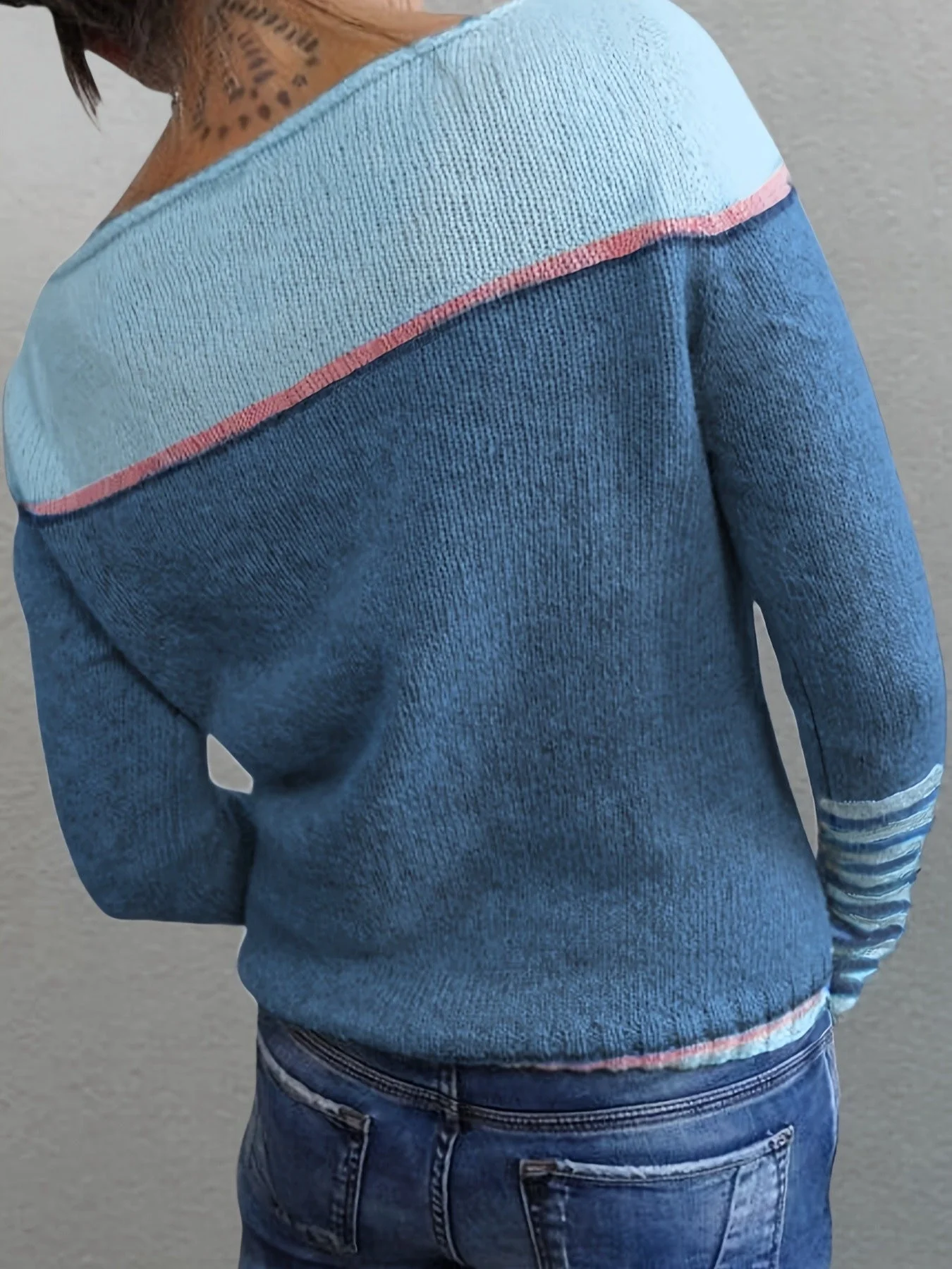 Greta | Eleganter Damen Pullover breit und gestreift - Image 4