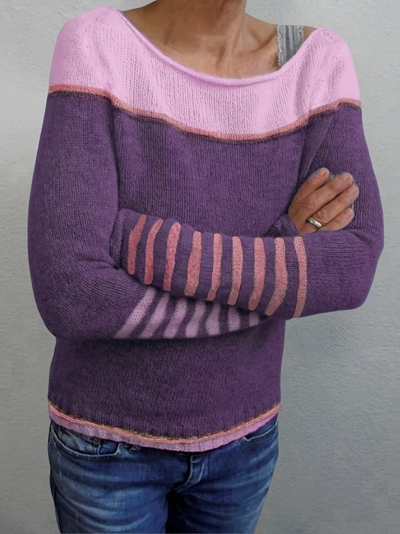 Greta | Eleganter Damen Pullover breit und gestreift - Image 7