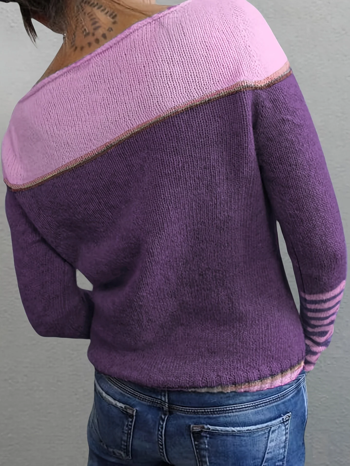 Greta | Eleganter Damen Pullover breit und gestreift - Image 8