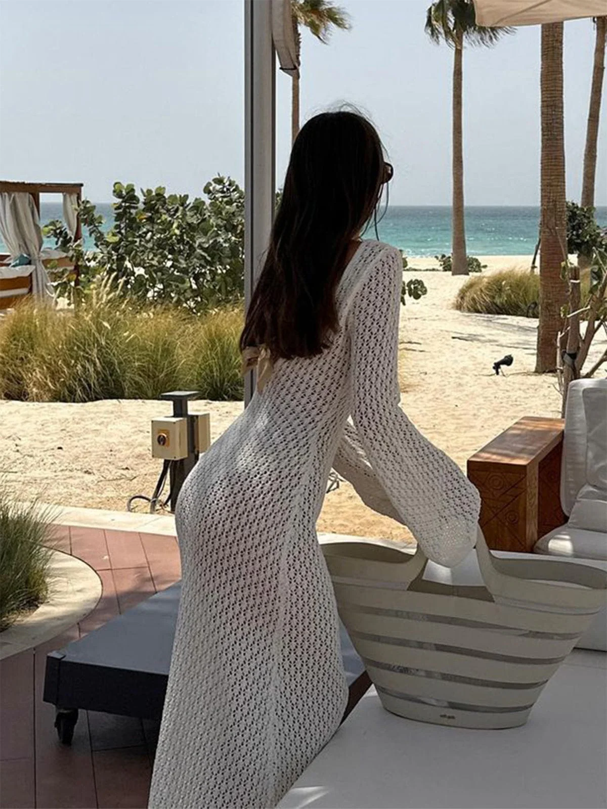 Greta | V-Ausschnitt Gehäkeltes Maxikleid mit Glockenärmeln – Boho-Chic für den Sommer - Image 5
