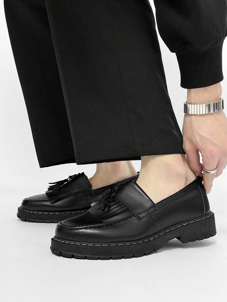 Herren Lässige Schuhe mit dicker Sohle, Slip-On, erhöhte Passform, einfaches schwarzes Leder, rutschfeste Studentenschuhe, formelle Businessschuhe mit Quasten, leichte Lässig Arbeitsschuhe - Image 4