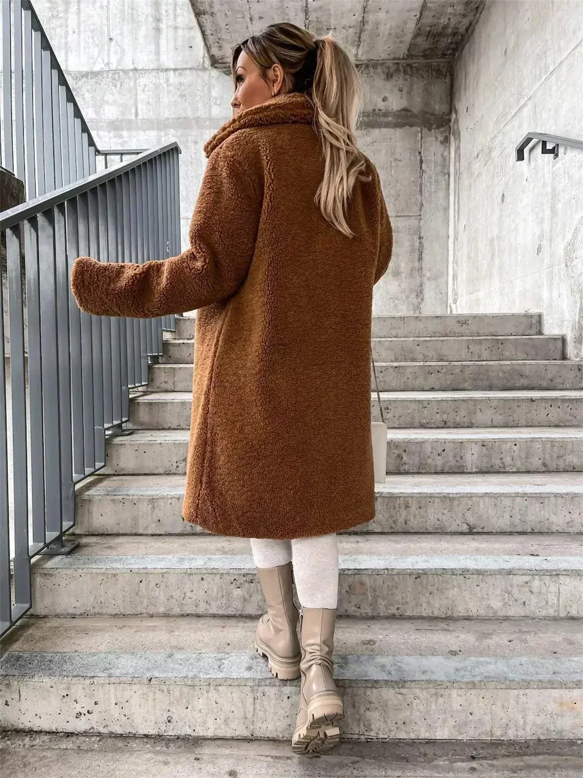 Jana | Lässige Damen-Teddyjacke trendy warm - Image 3