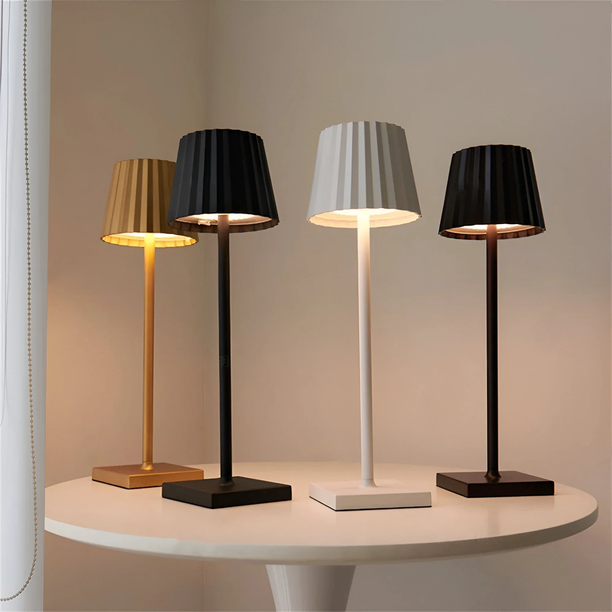 Kabellose LED-Tischlampe mit Touch-Dimmer – Aluminium, 3 Helligkeitsstufen, 24h Akku