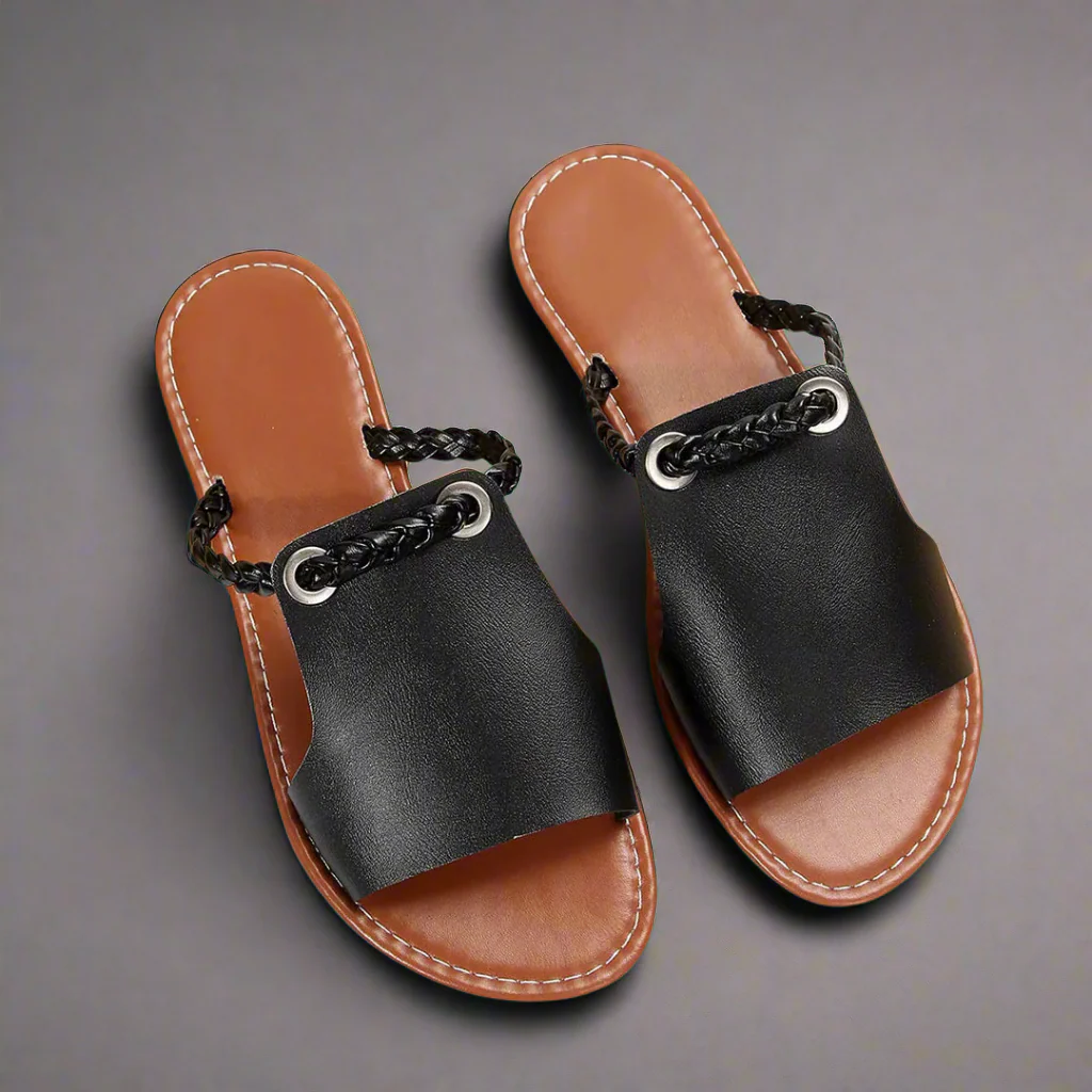 Katelina | Handgefertigte flache Sandalen aus hochwertigen Materialien