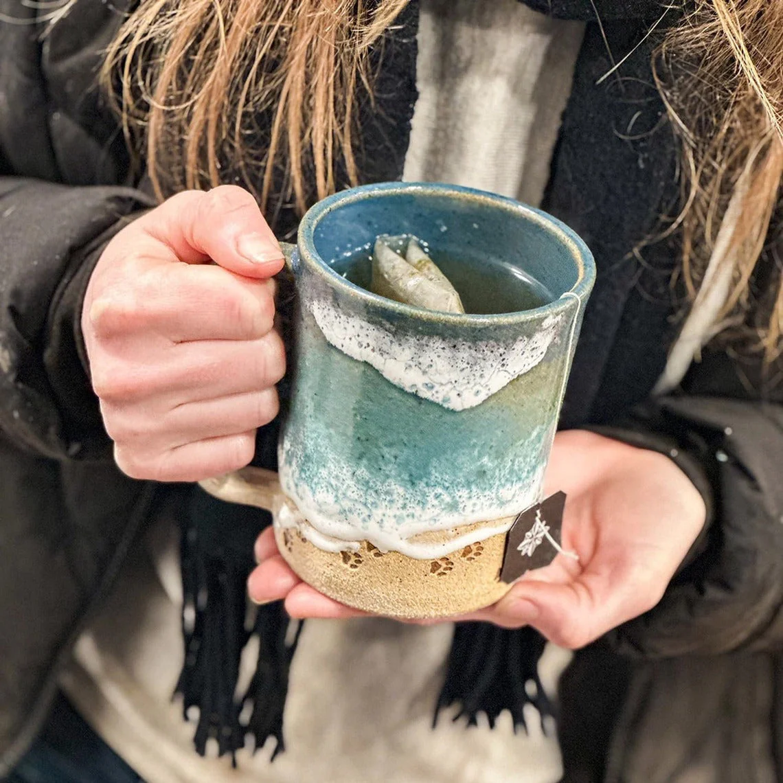 Keramik Tasse handgemacht Meeresdesign Pfotenstruktur - Image 3