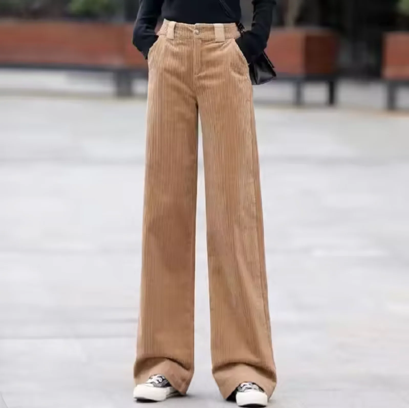 Kira | Bequeme Hoch Taillierte Cordhose