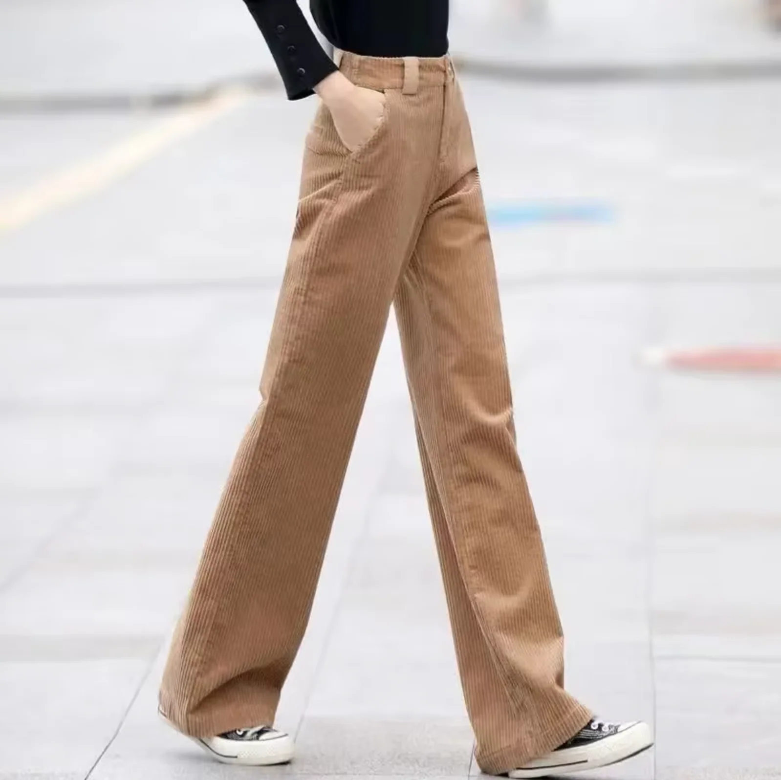 Kira | Bequeme Hoch Taillierte Cordhose - Image 2