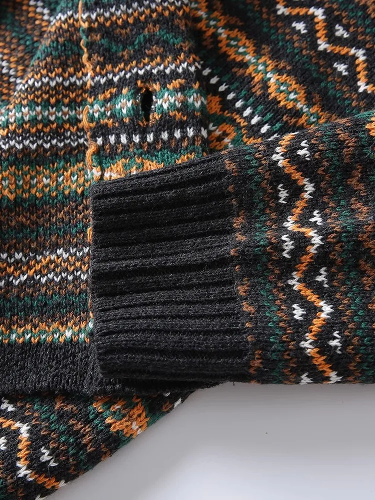 Leo | Vintage Isländischer Pullover - Image 4
