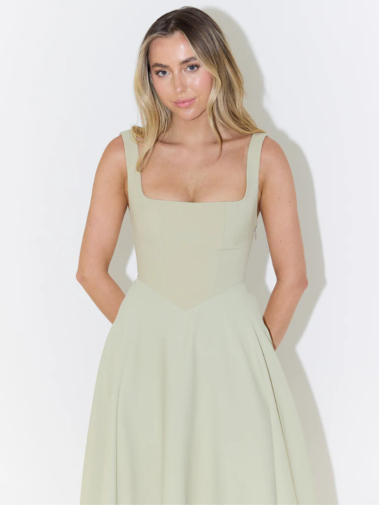 Livia | Stilvolles Damenkleid für elegante Looks