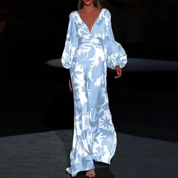 Loida – Satin-Maxikleid mit Blumenmuster und V-Ausschnitt - Image 4
