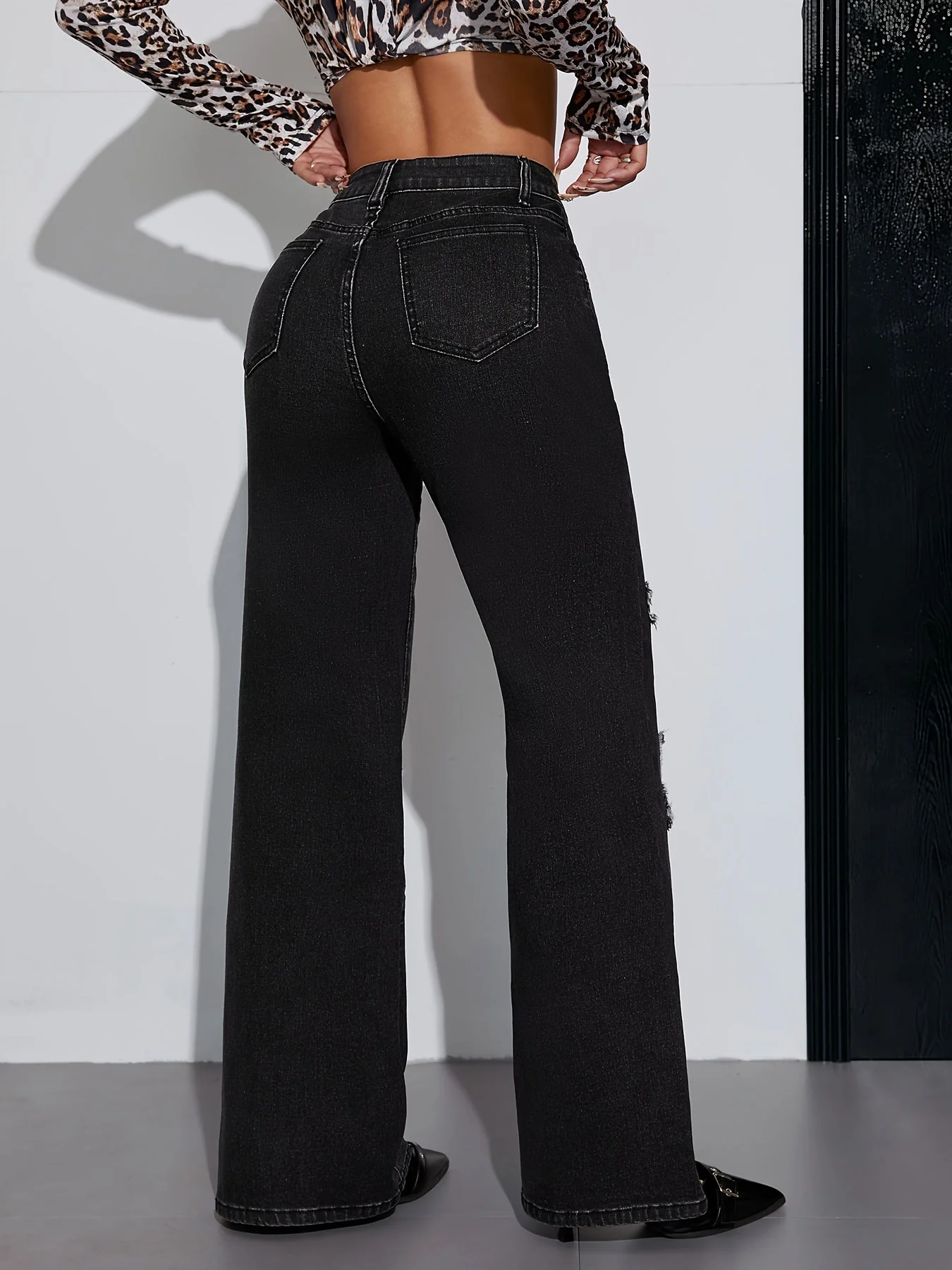 Lotti™ Flared-hose - Image 6