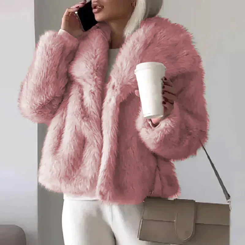 Lucía – Luxuriöse kurze Damen Kunstfelljacke