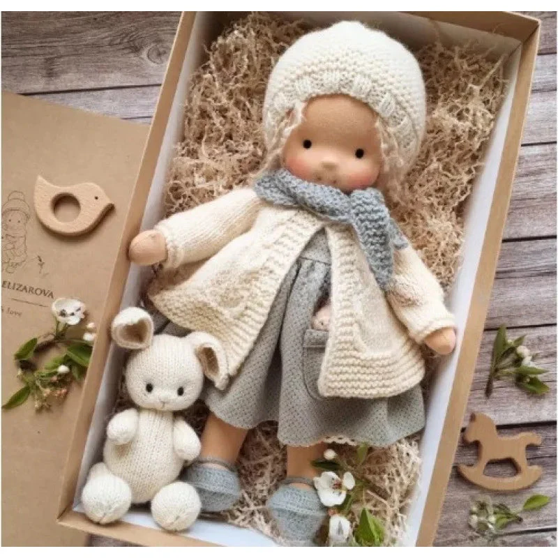 Luna | Handgemachte Waldorf-Plüschpuppe – Weiches Baumwollspielzeug mit Stoffbox | Süß & Gemütlich | Für Kindergeburtstage & tägliches fantasievolles Spielen - Image 35