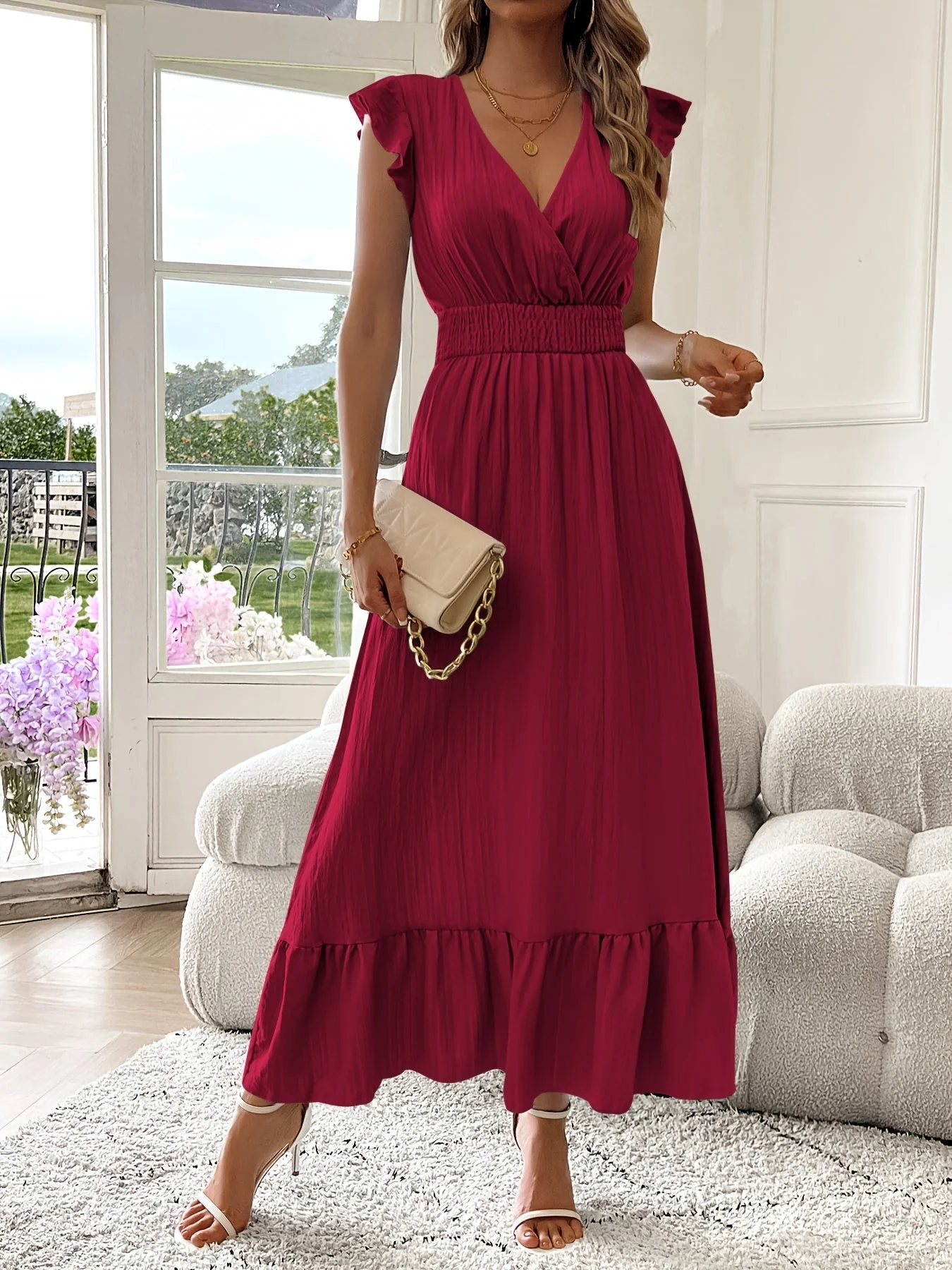 Mara | V-Ausschnitt Maxikleid mit Rüschen Saum - Image 39