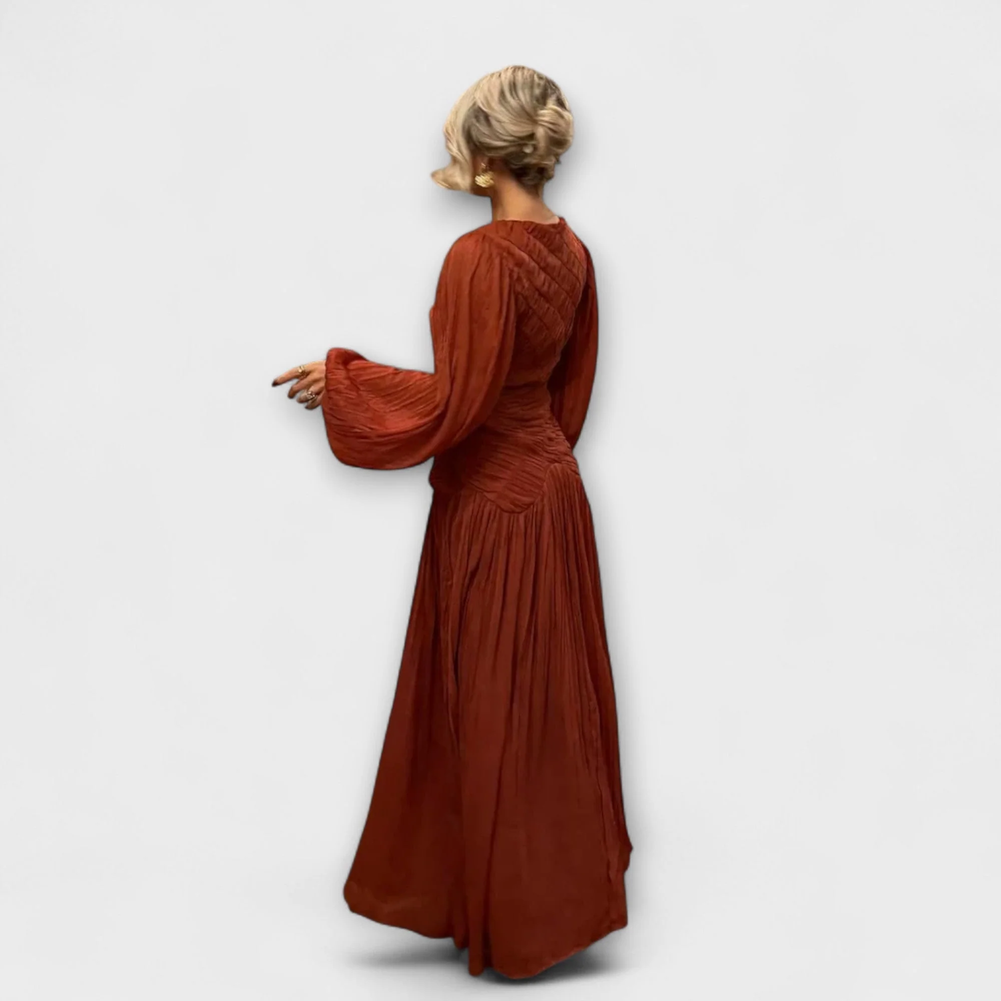 Marienna – Maxikleid mit kunstvollem Faltenfall - Image 7