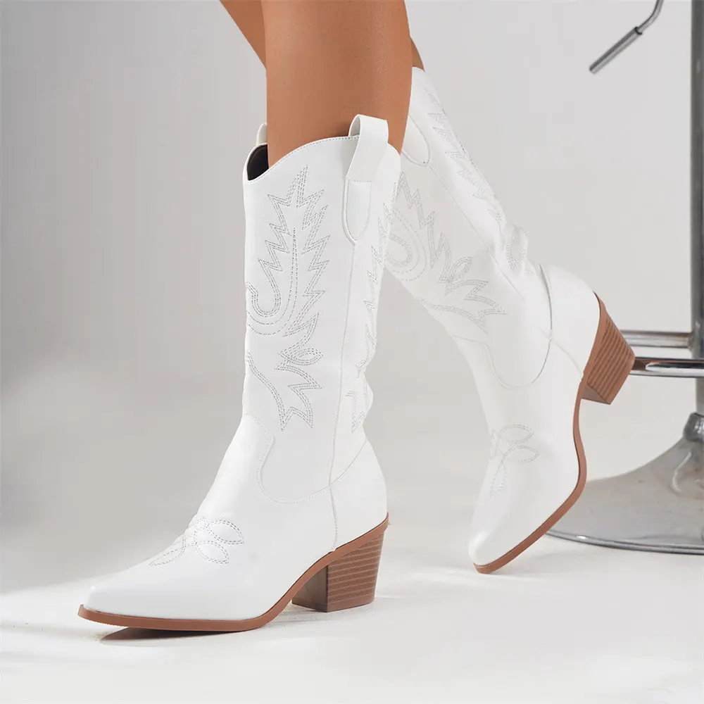 Moderne Cowboystiefel für Damen | Blockabsatz