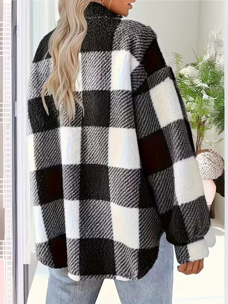 Nora | Kuschelige Karo Fleecejacke für Damen - Image 4