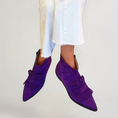 Noralie - Flache Stiefeletten aus Kunstleder mit Fransen und verlängertem Zehenbereich