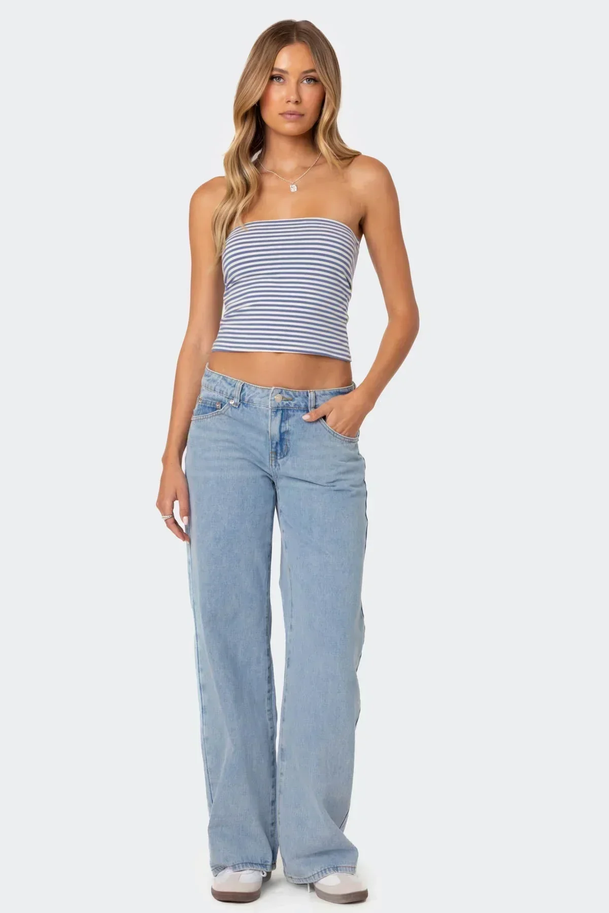 Paula | Moderne Damen-Low-Jeans im Retrostil - Image 11