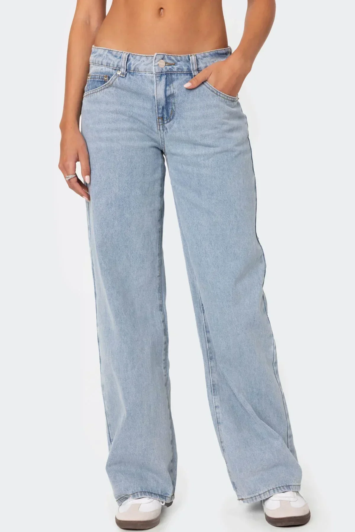 Paula | Moderne Damen-Low-Jeans im Retrostil - Image 7