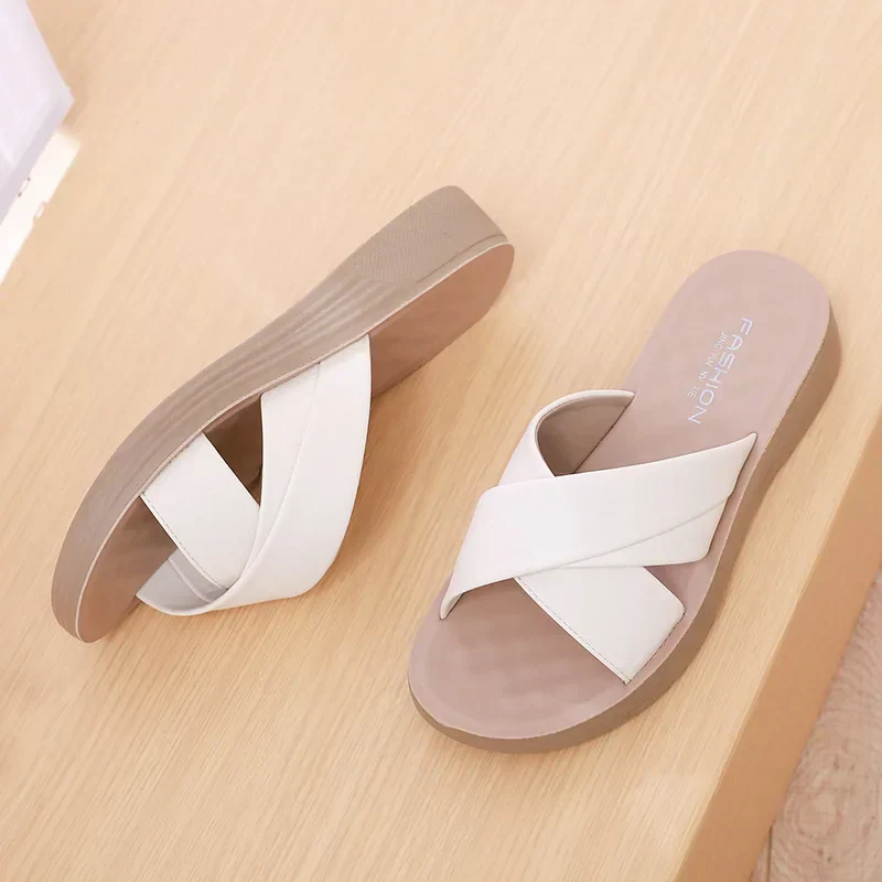 Philomena- Dames slippers met Hak van Leer