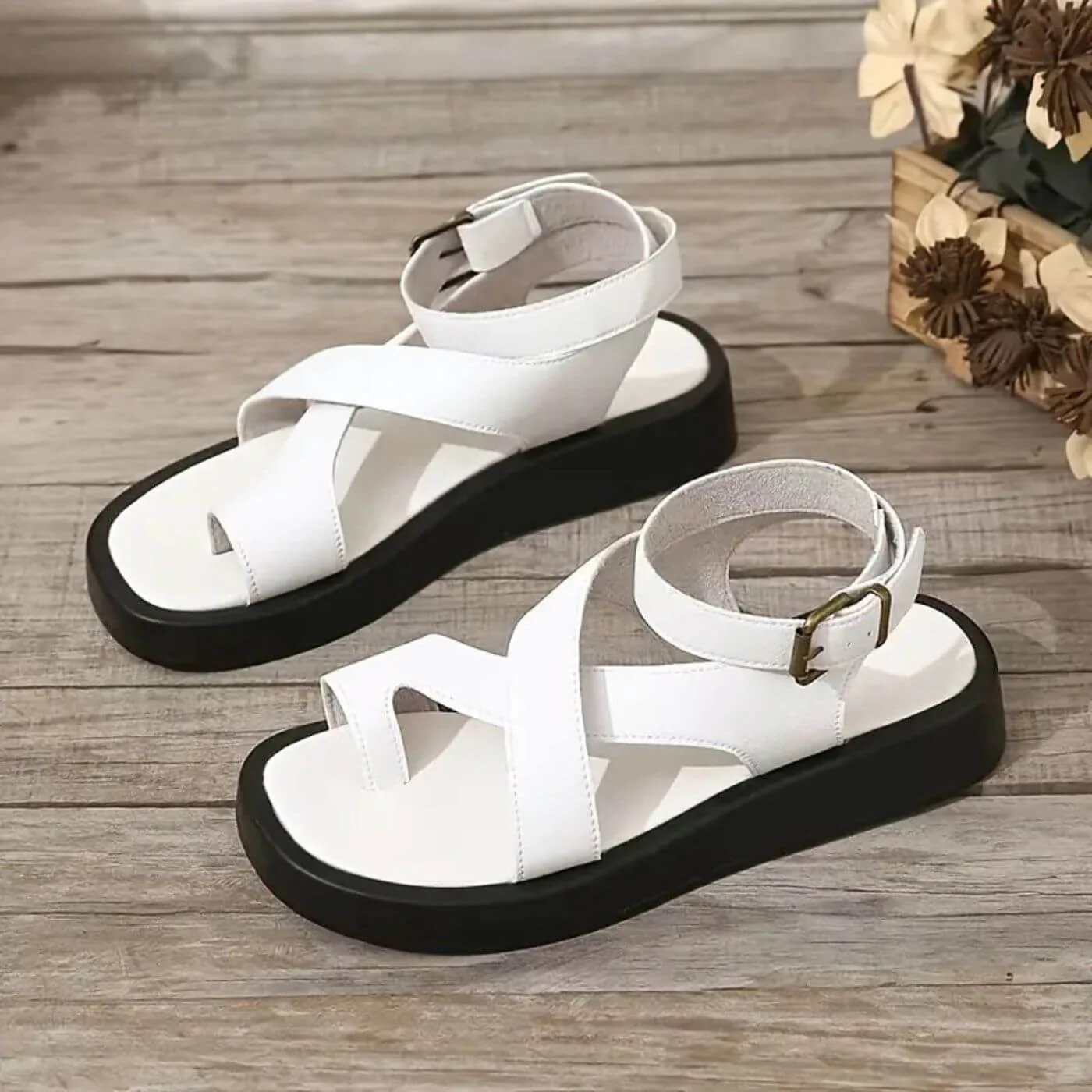 Rosalie | Elegante Damen Sandalen Zehensteg Design - Image 2
