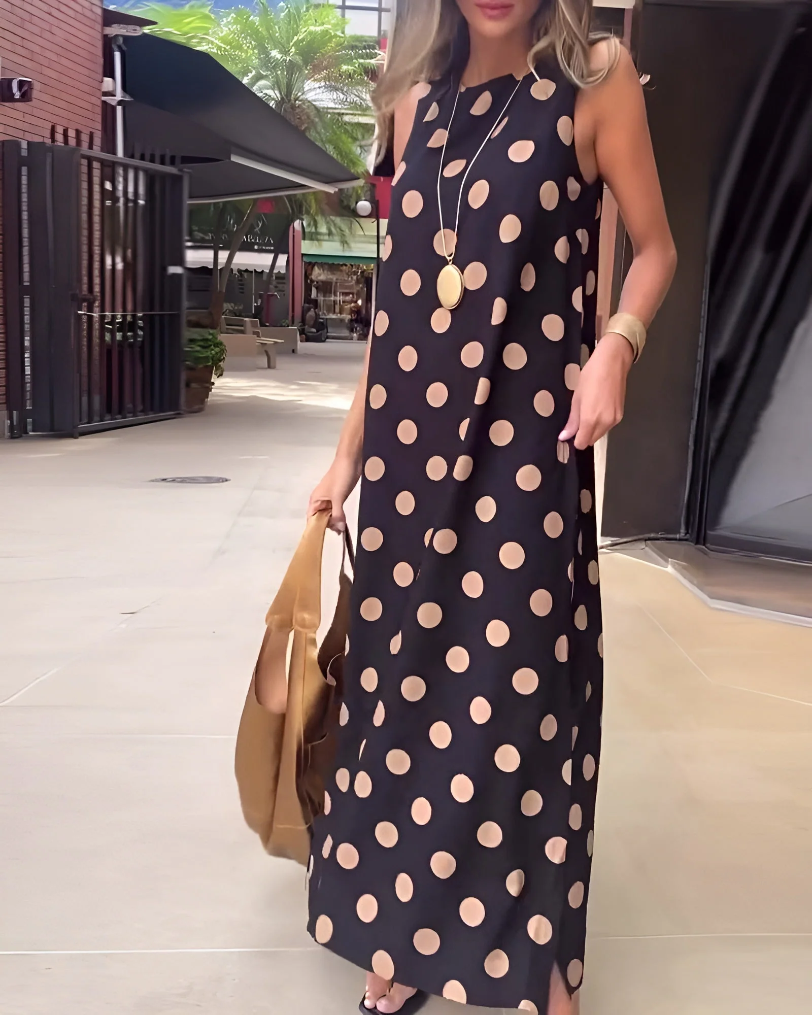 Roxane | Maxi-Playsuit mit Tupfen und Schlitz
