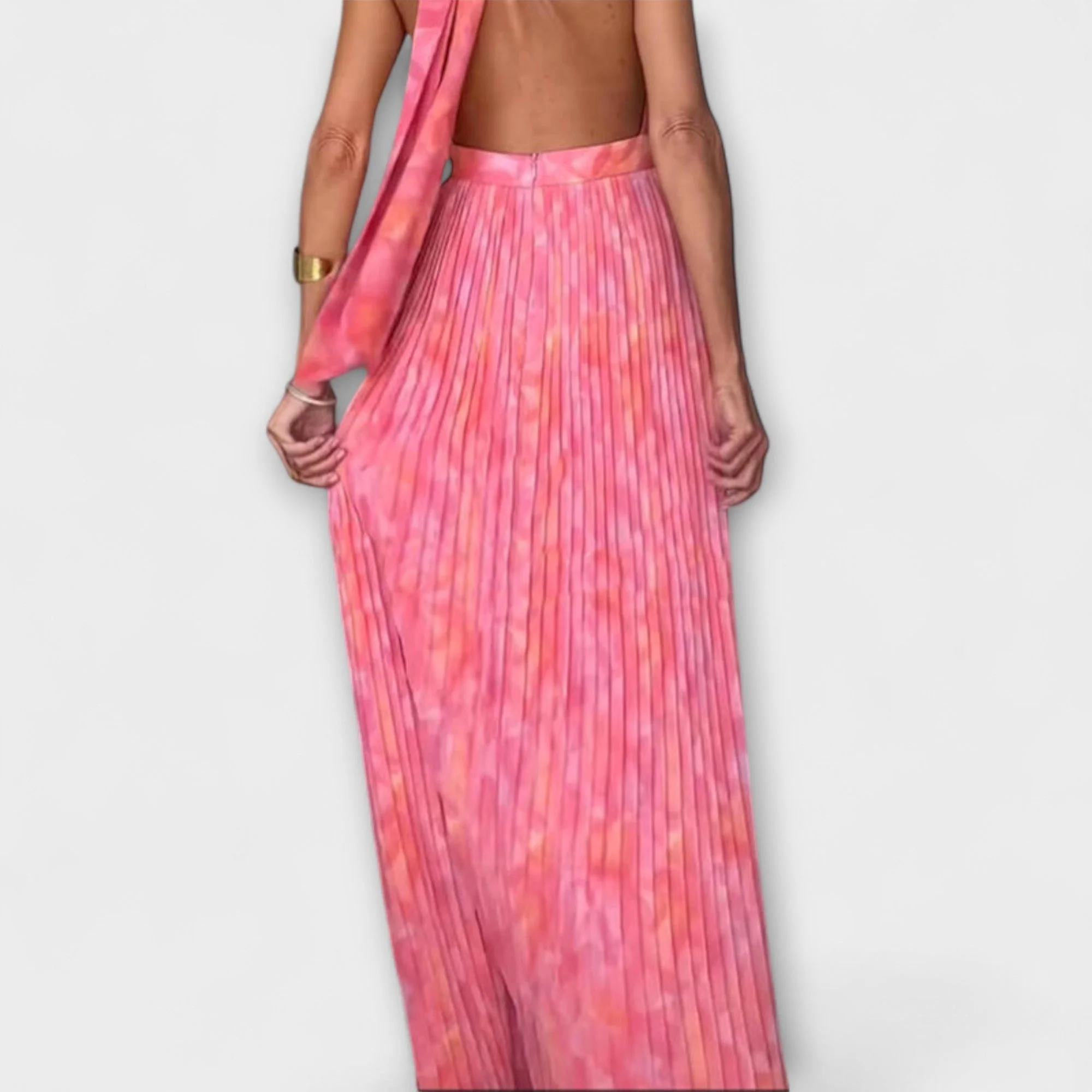Seraphina - Elegantes Maxikleid mit Halterneck und V-Ausschnitt im Plissee-Design - Image 2