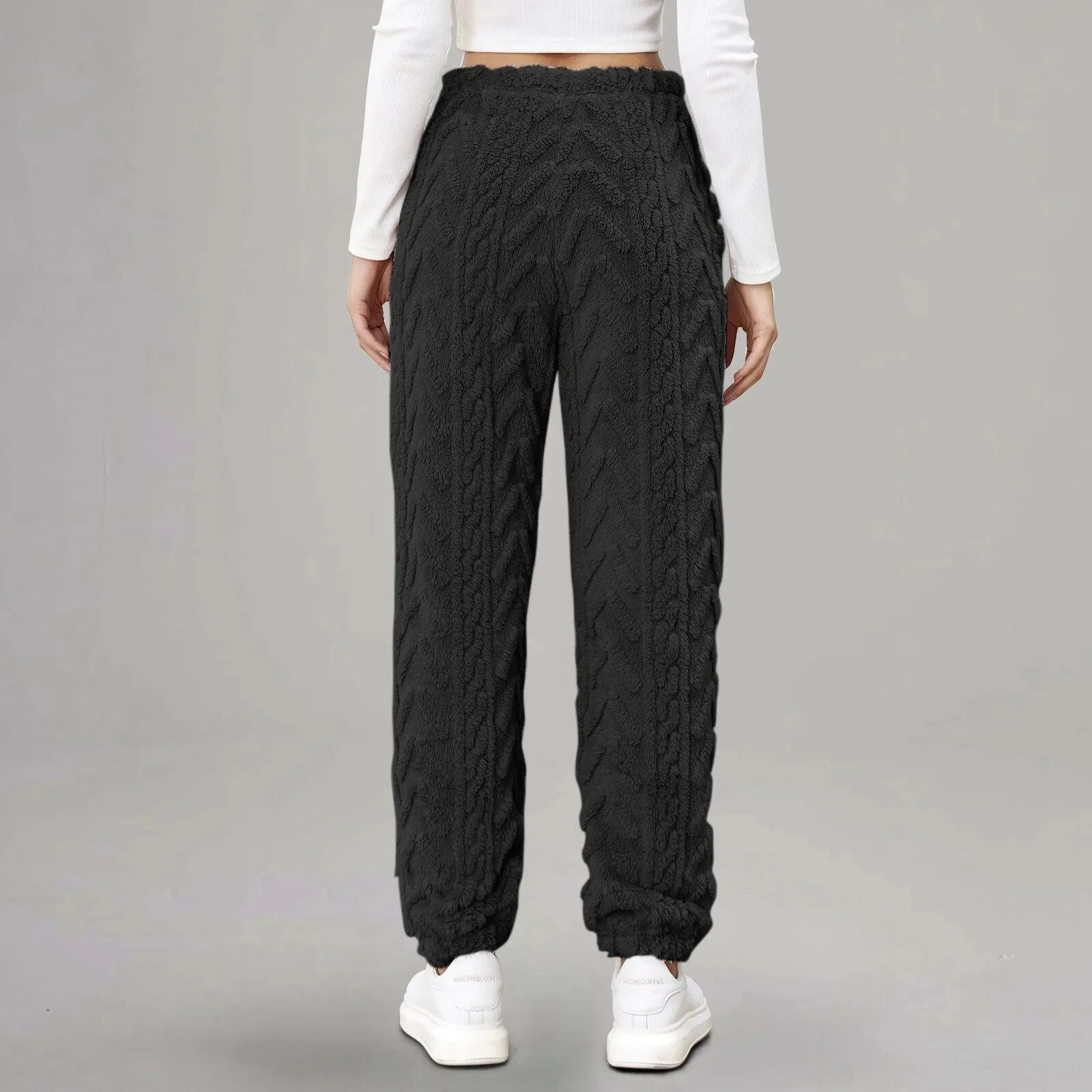 Sofia | Elegante Damen Jogger Enchanio Look - Image 2