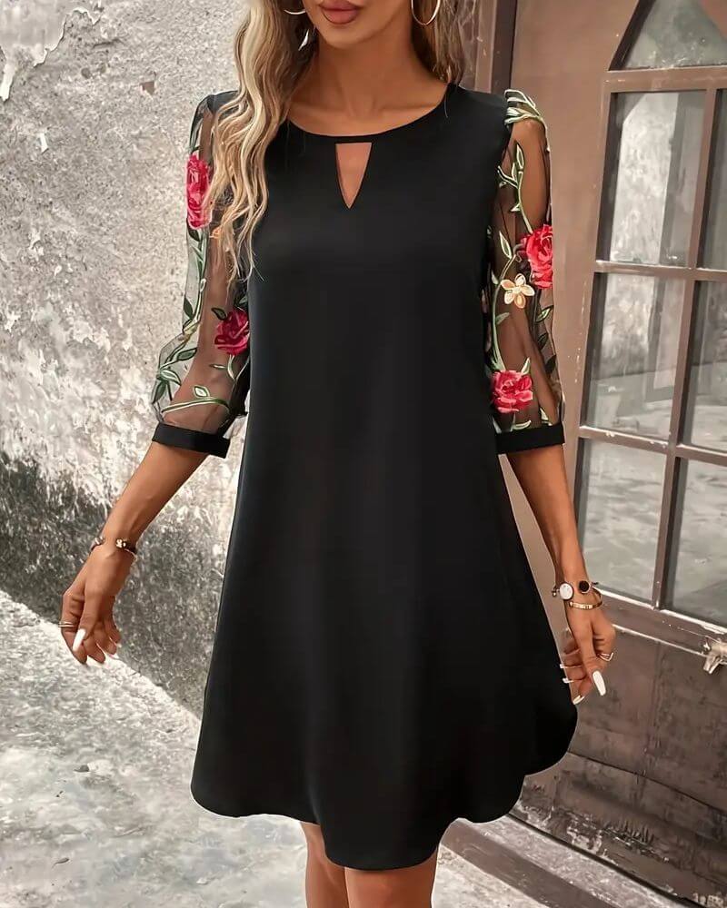 Sofia | Feminines Sommerkleid in elegantem Look - Image 3