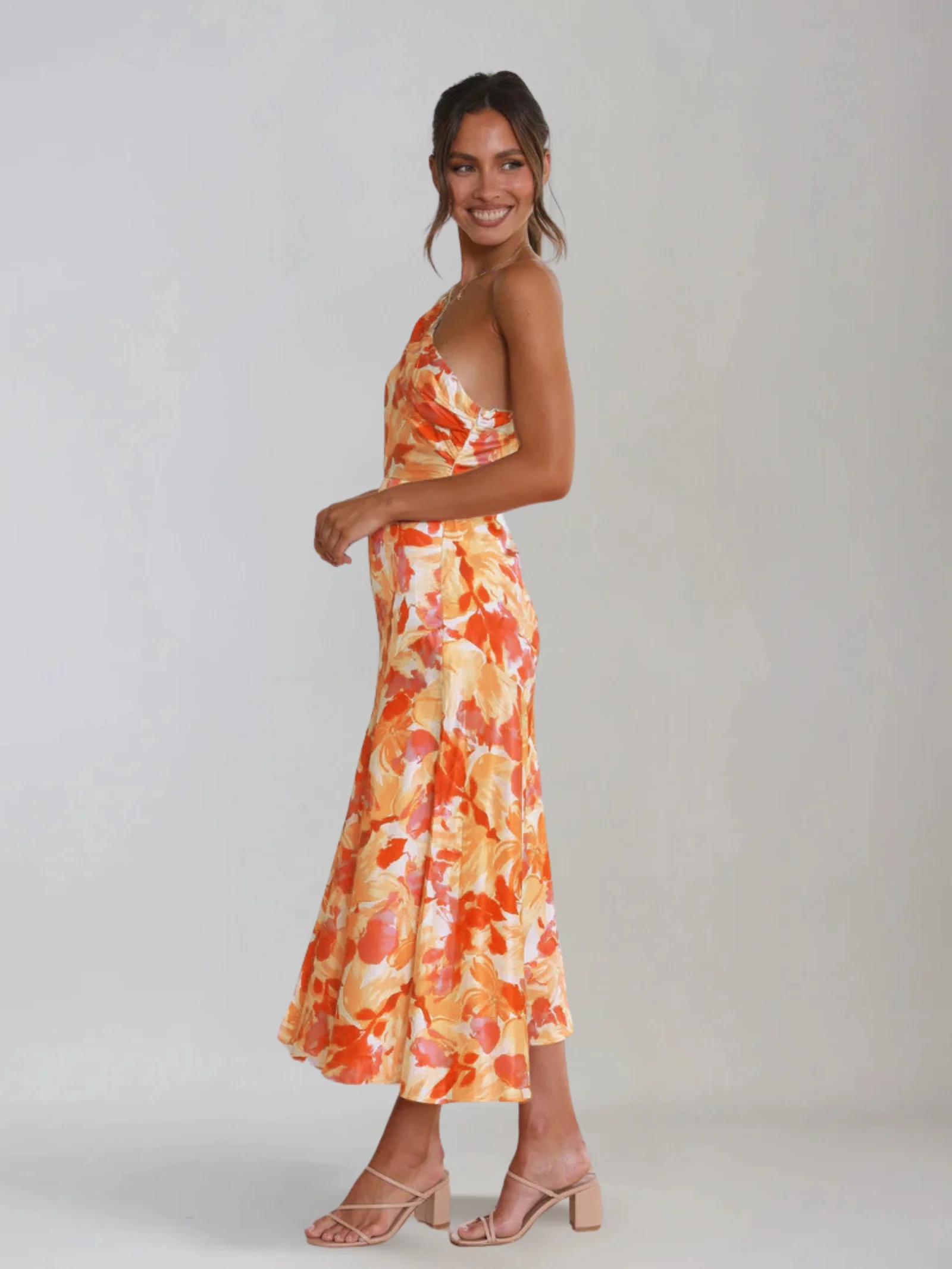 SOLE | Blumiges Sommerkleid - Image 23