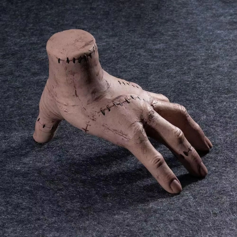 SpookFist Gruselige Hand‑Figur – PVC Halloween Deko für Innen & Außen - Image 4